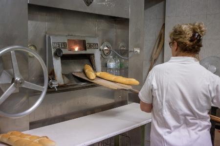 Imagen La Diputación de Segovia reparte más de 46.000 euros entre casi cuarenta proyectos emprendedores que fomentan la actividad económica de...