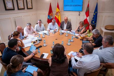 Imagen La Diputación de Segovia destina 150.000 euros para subvencionar seis contrataciones de talento en el marco del CTC del sector cárnico